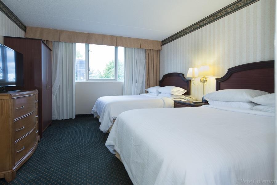 Embassy By Hilton Cincinnati Northeast - Hotel Blue Ash