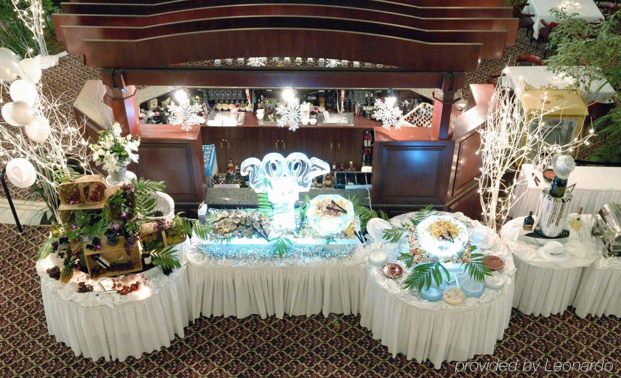 Hotel Embassy By Hilton Cincinnati Northeast - 4*