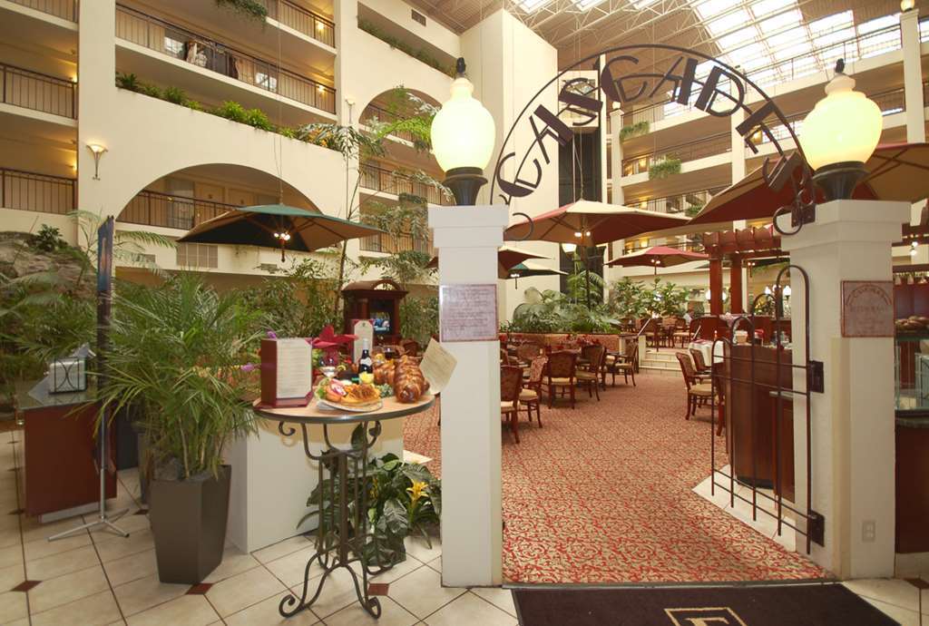 Hotel Embassy By Hilton Cincinnati Northeast -