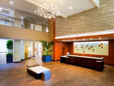 Embassy By Hilton Cincinnati Northeast - Hotel 4*